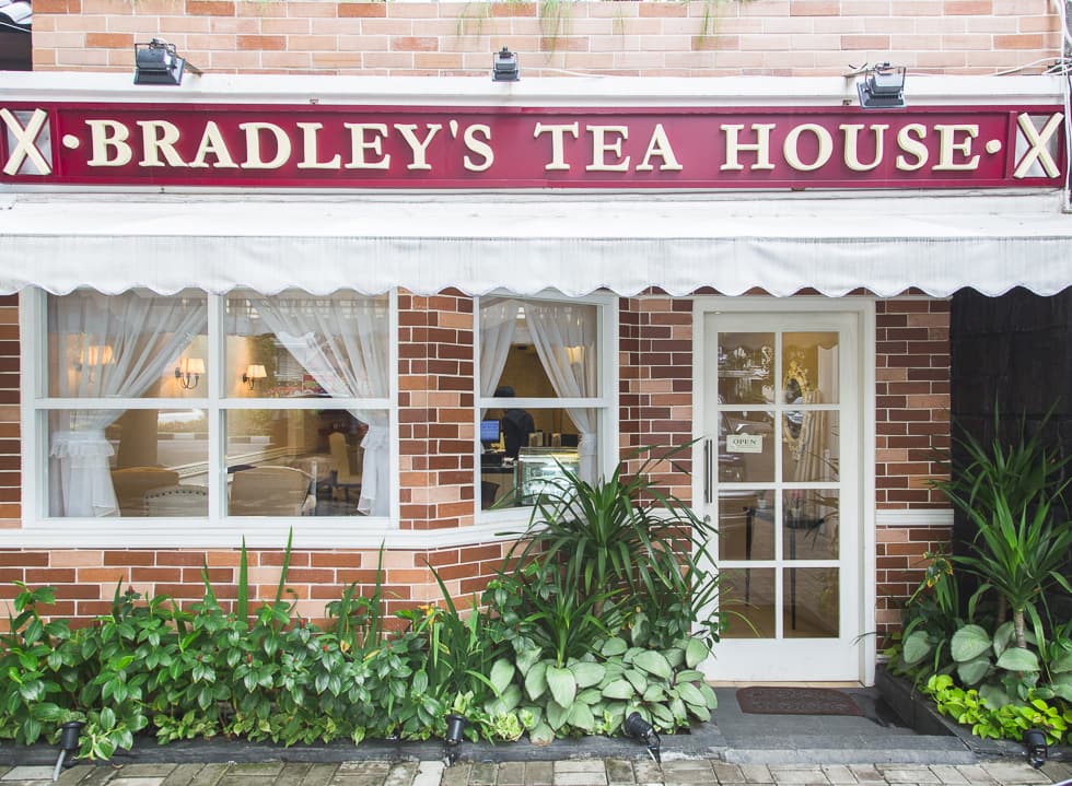 Bradley's Tea House Cafe Manual Jakarta
