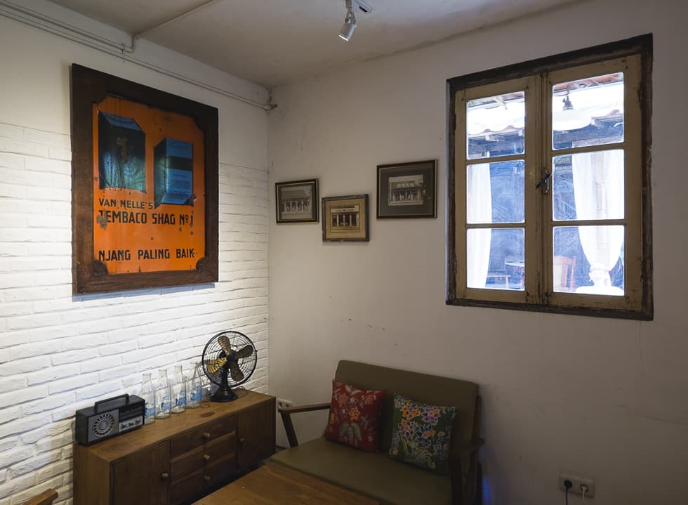 Arjuna Café and Photo Studio
