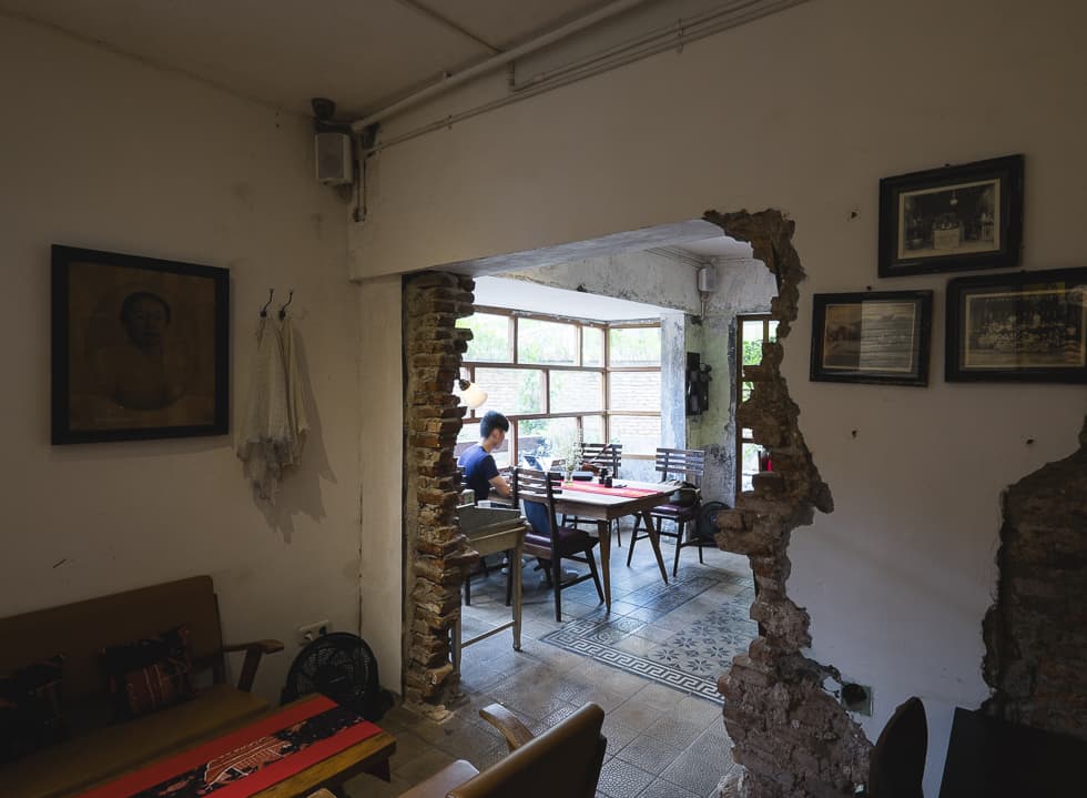 Arjuna Café and Photo Studio