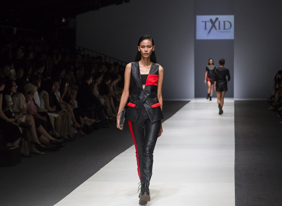 Jakarta Fashion Week 2016: I.K.Y.K, byvelvet and TX ID