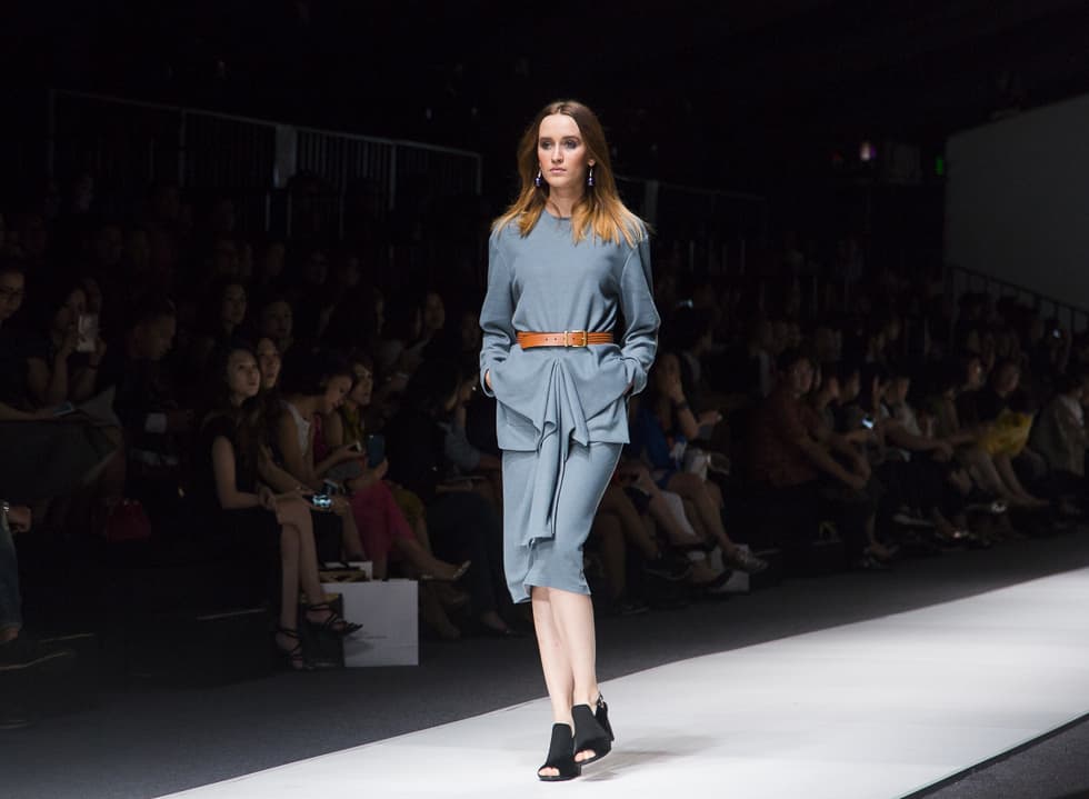 Jakarta Fashion Week 2016: TODJO by Sapto Djojokartiko, Albert Yanuar, Peggy Hartanto