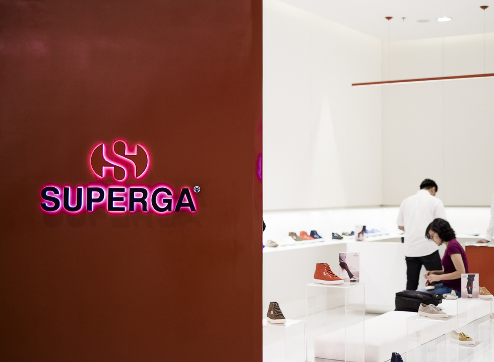 Superga Hits Jakarta’s Shore