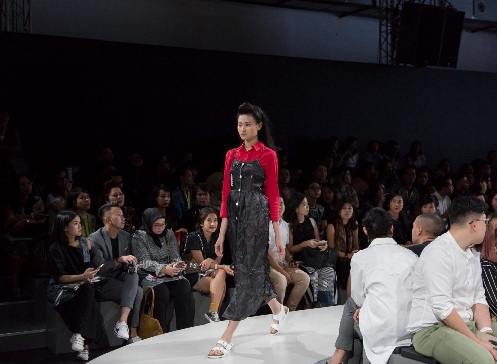 Plaza Indonesia Fashion Week 2018: Wilsen Willim, Lekat and KRATON Auguste Soesastro