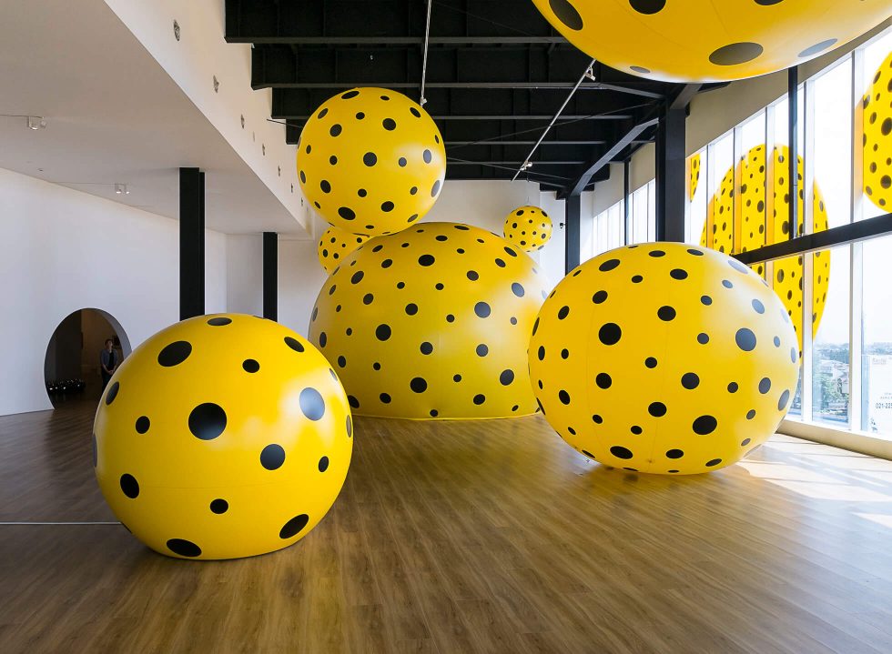 Yayoi Kusama Life Is The Heart Of A Rainbow Manual Jakarta