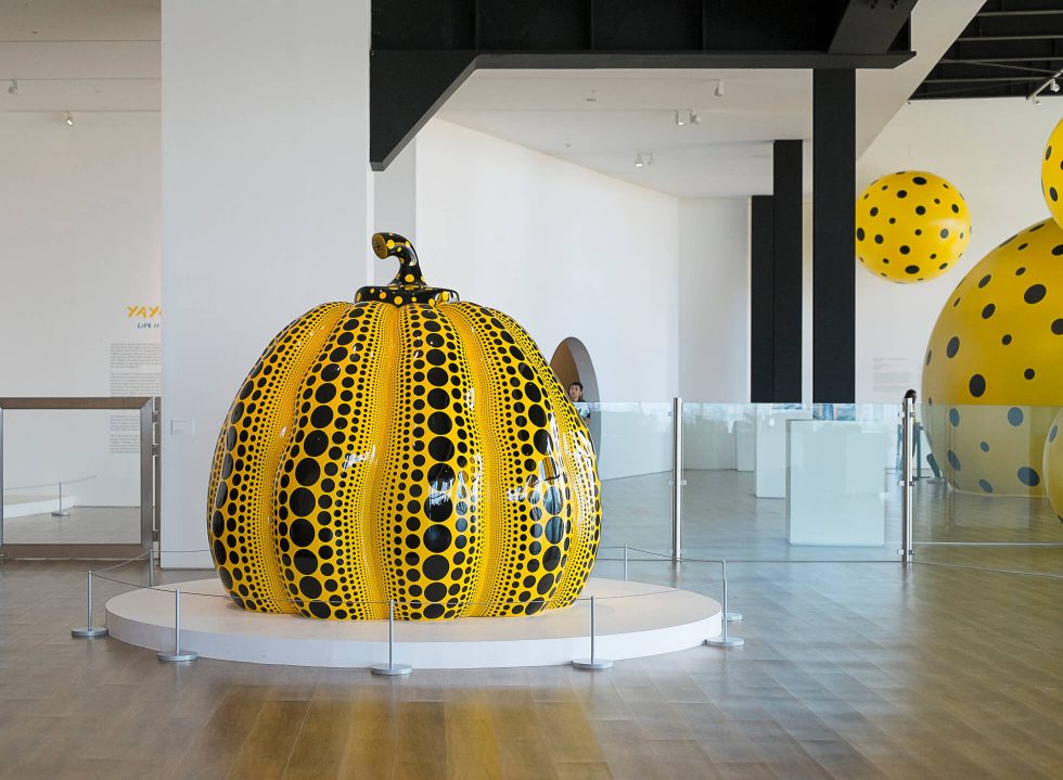 Yayoi Kusama Life Is The Heart Of A Rainbow Manual Jakarta