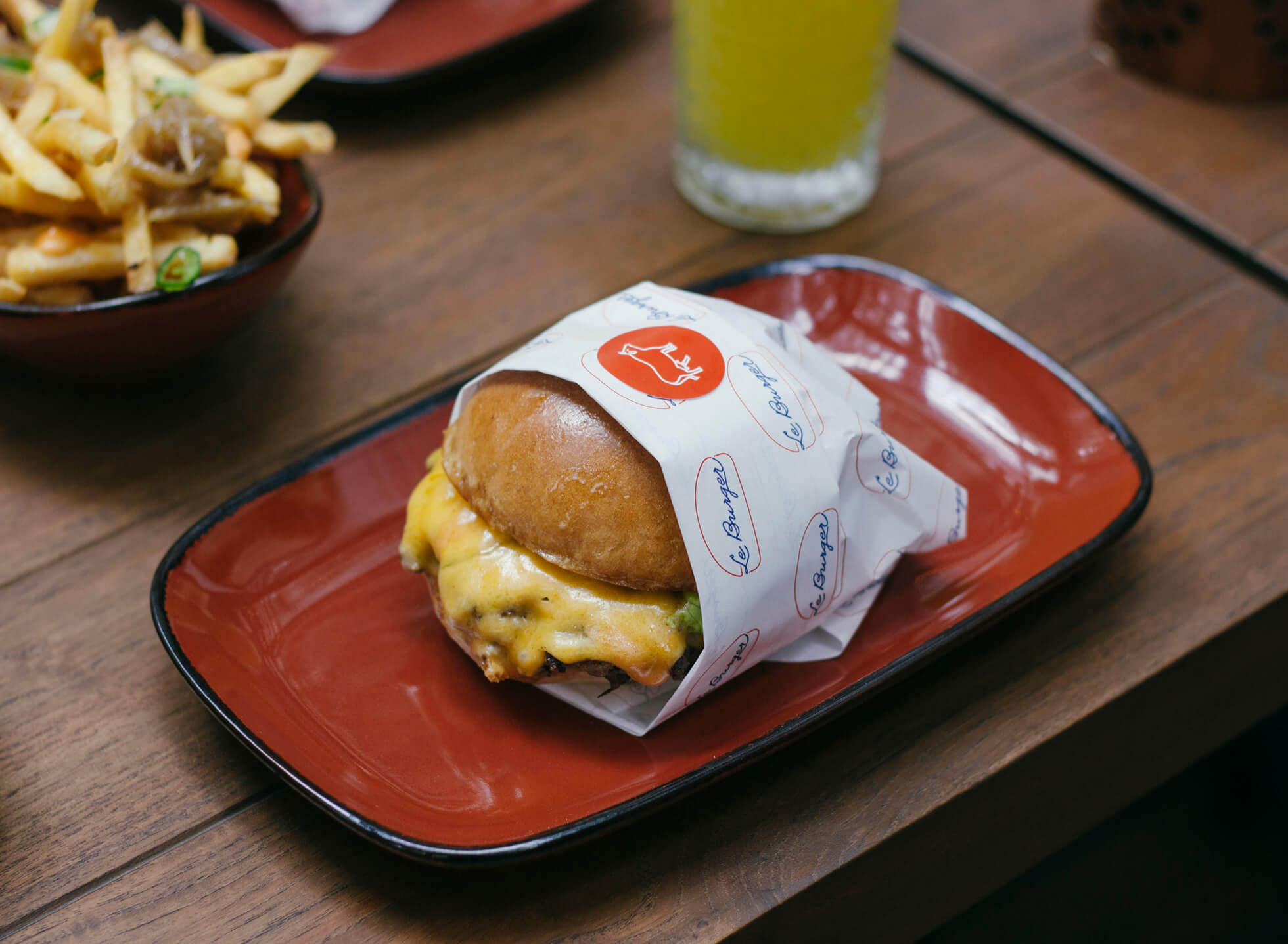 Le Burger Restaurant Manual Jakarta