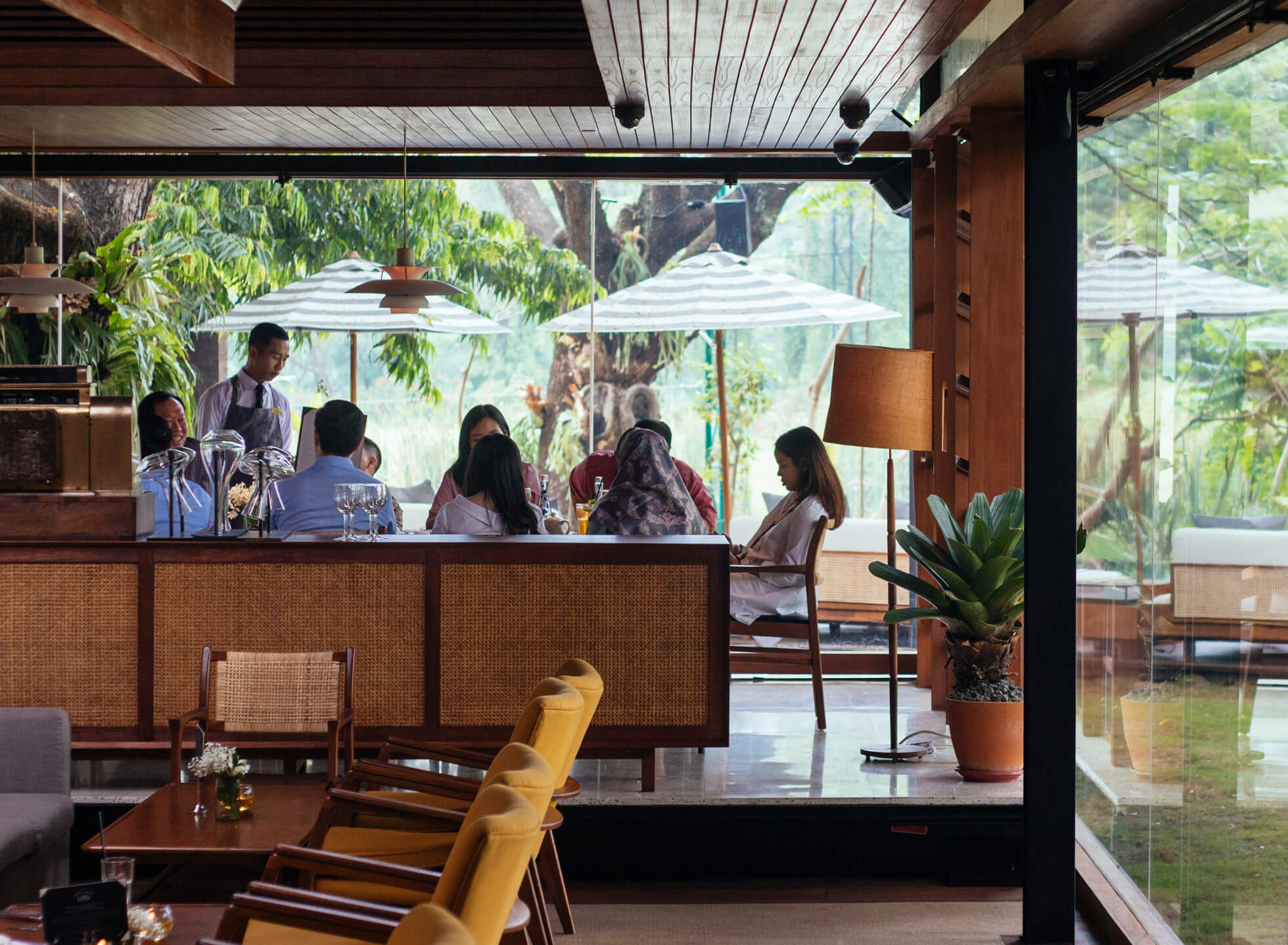 CORK&SCREW Country Club Restaurant Manual Jakarta