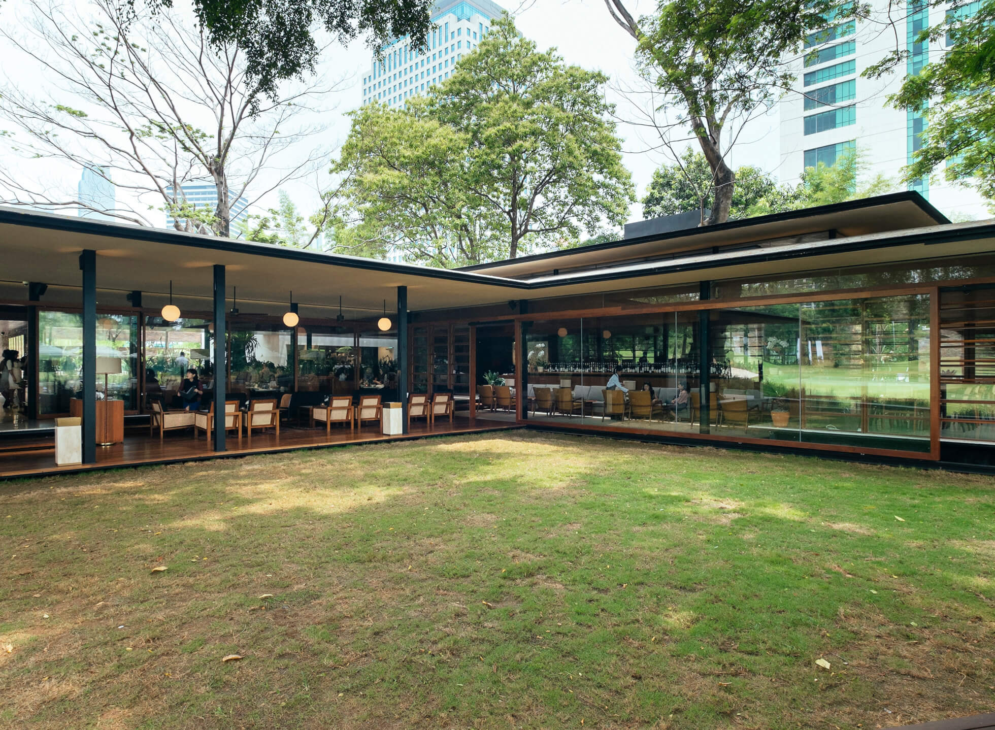 CORK&SCREW Country Club Restaurant Manual Jakarta