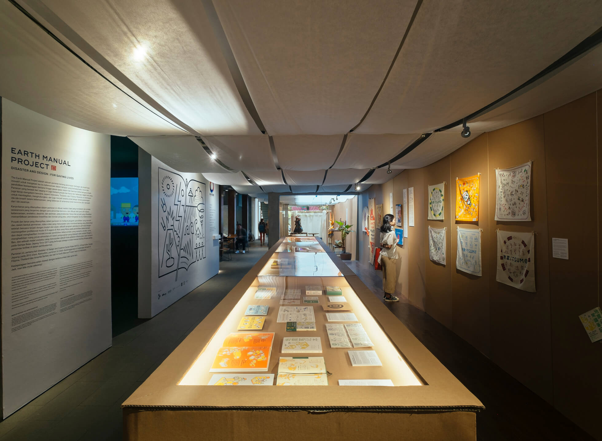 Earth Manual Project Exhibition at Dia.Lo.Gue