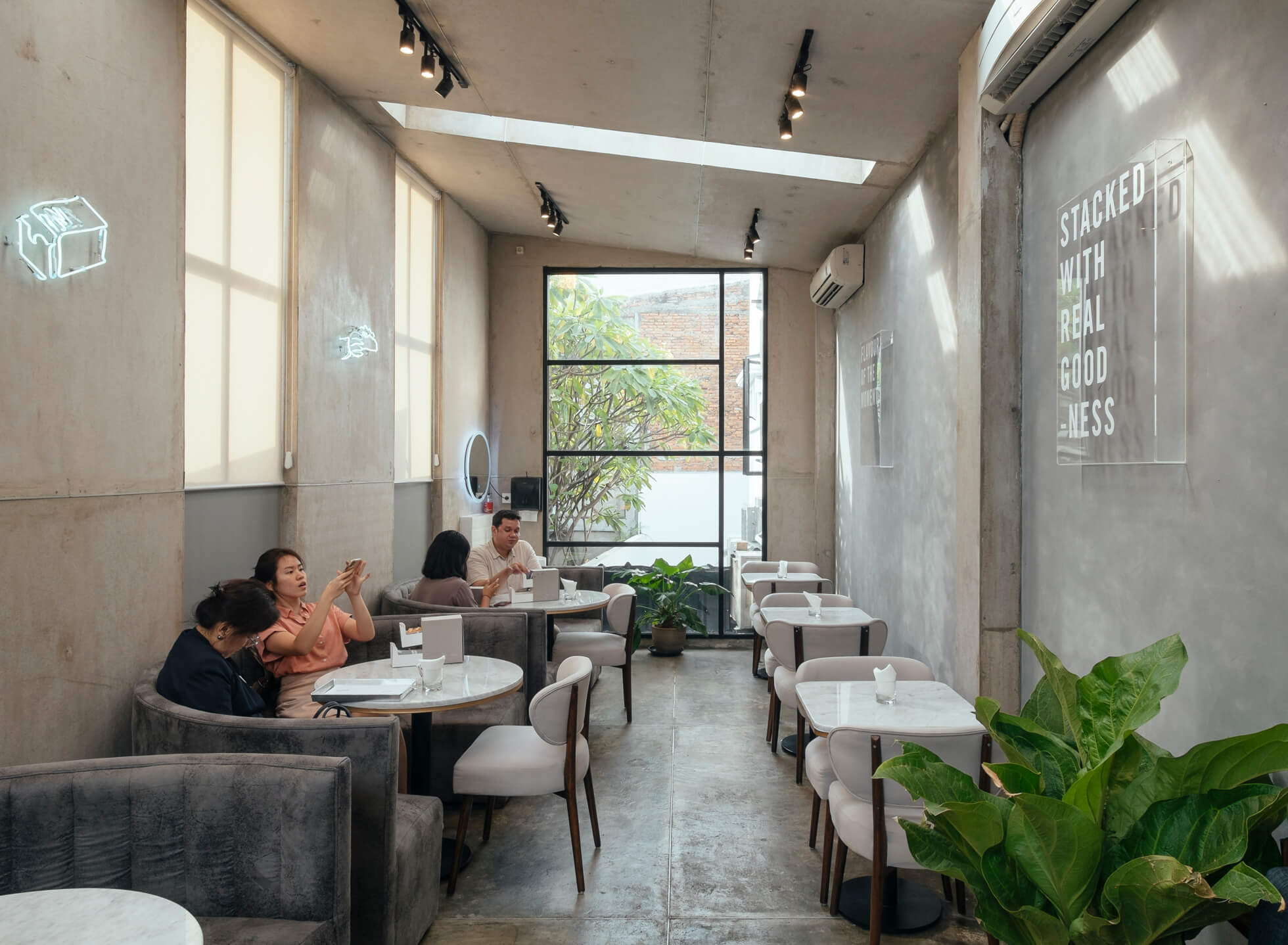 STACK - Restaurant - Manual Jakarta