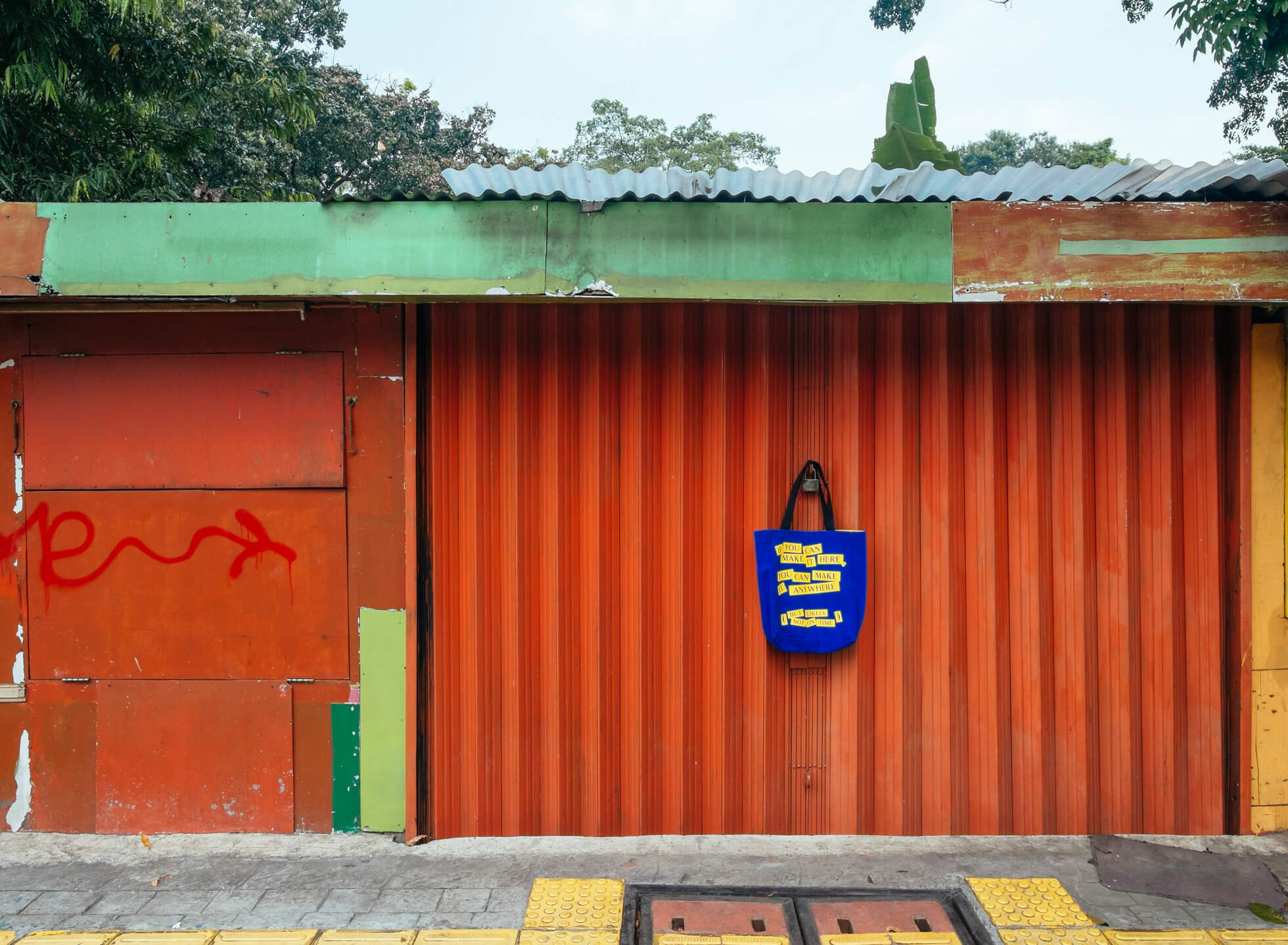 Manual Jakarta x bits & bobs The City Tote Manual Jakarta