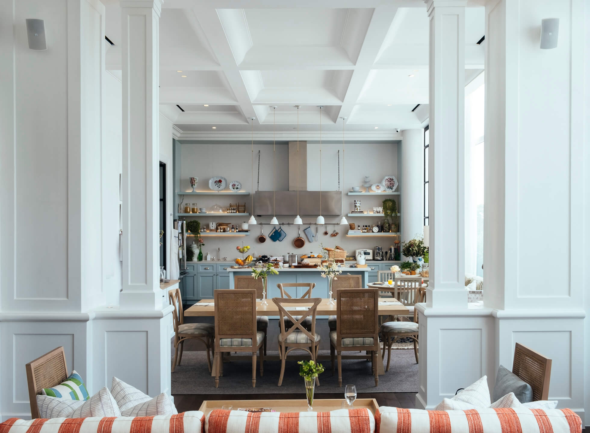 At Home in The Penthouse - Manual Jakarta