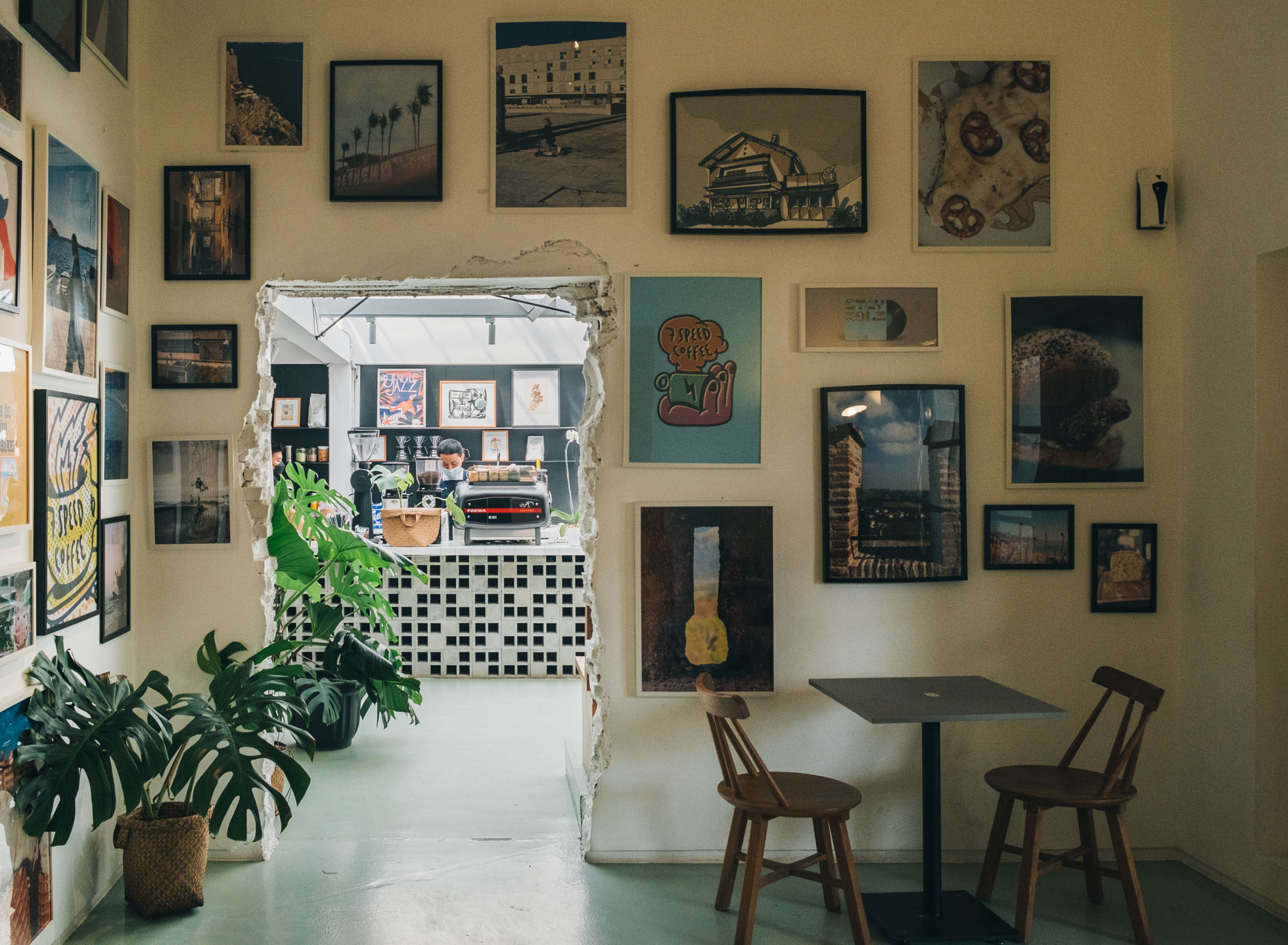 7 Speed Coffee Panglima Polim - Manual Jakarta