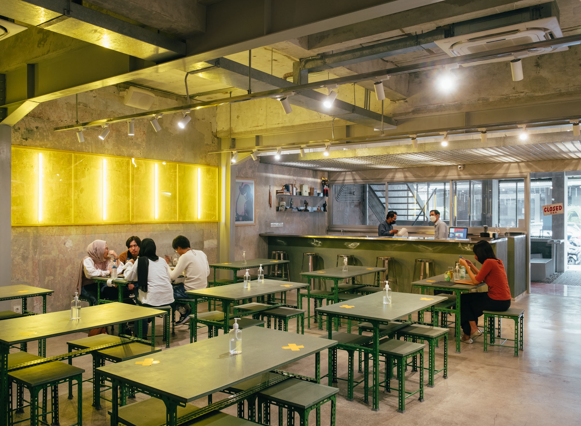 Look Out for the Iron Fist Manual Jakarta