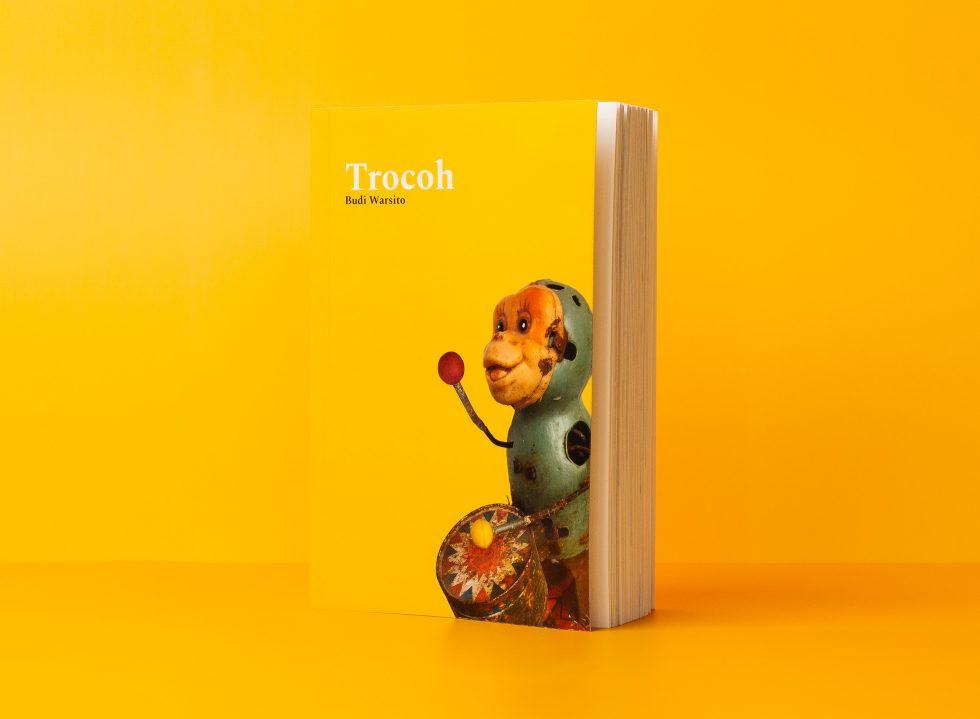 Flipping Pages: Trocoh