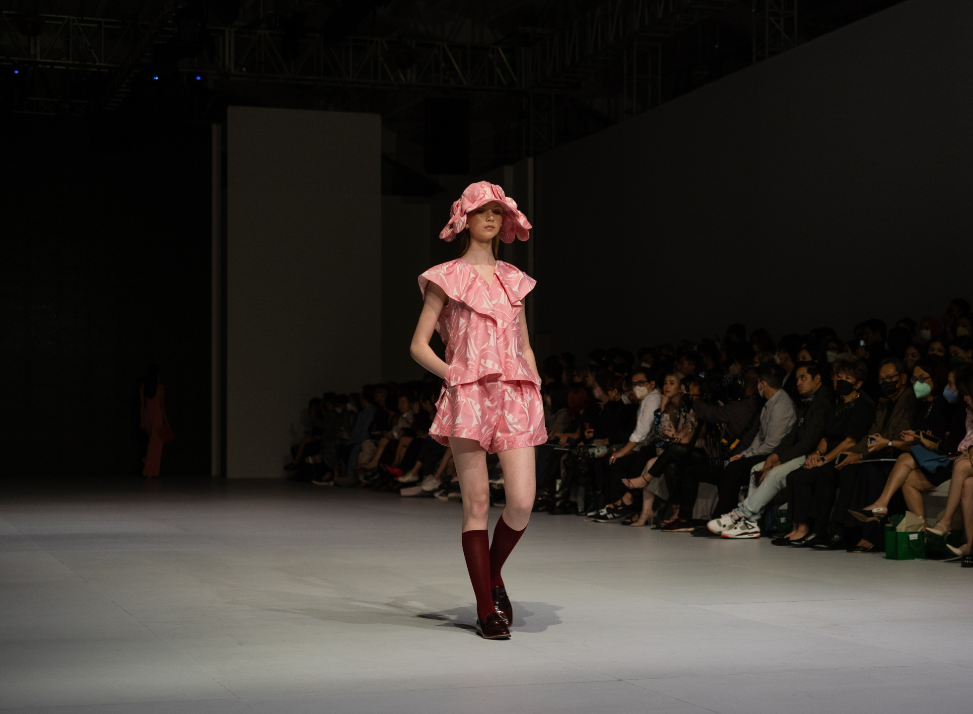 Peggy Hartanto and Sean Sheila Delivered Collections With a Familiar ...