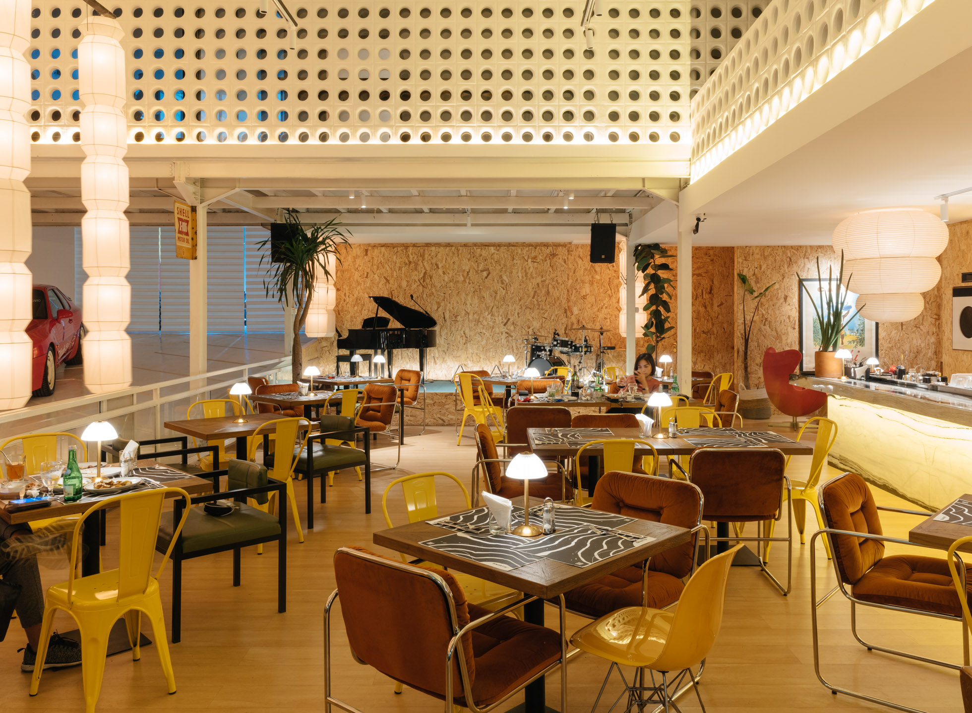 SKIRTS Grill & Bar, A Steakhouse with a Twist Manual Jakarta