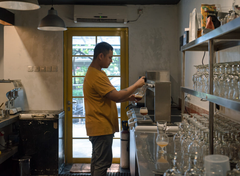 At Coffeebeerian, a Brewing Craft Beer Community