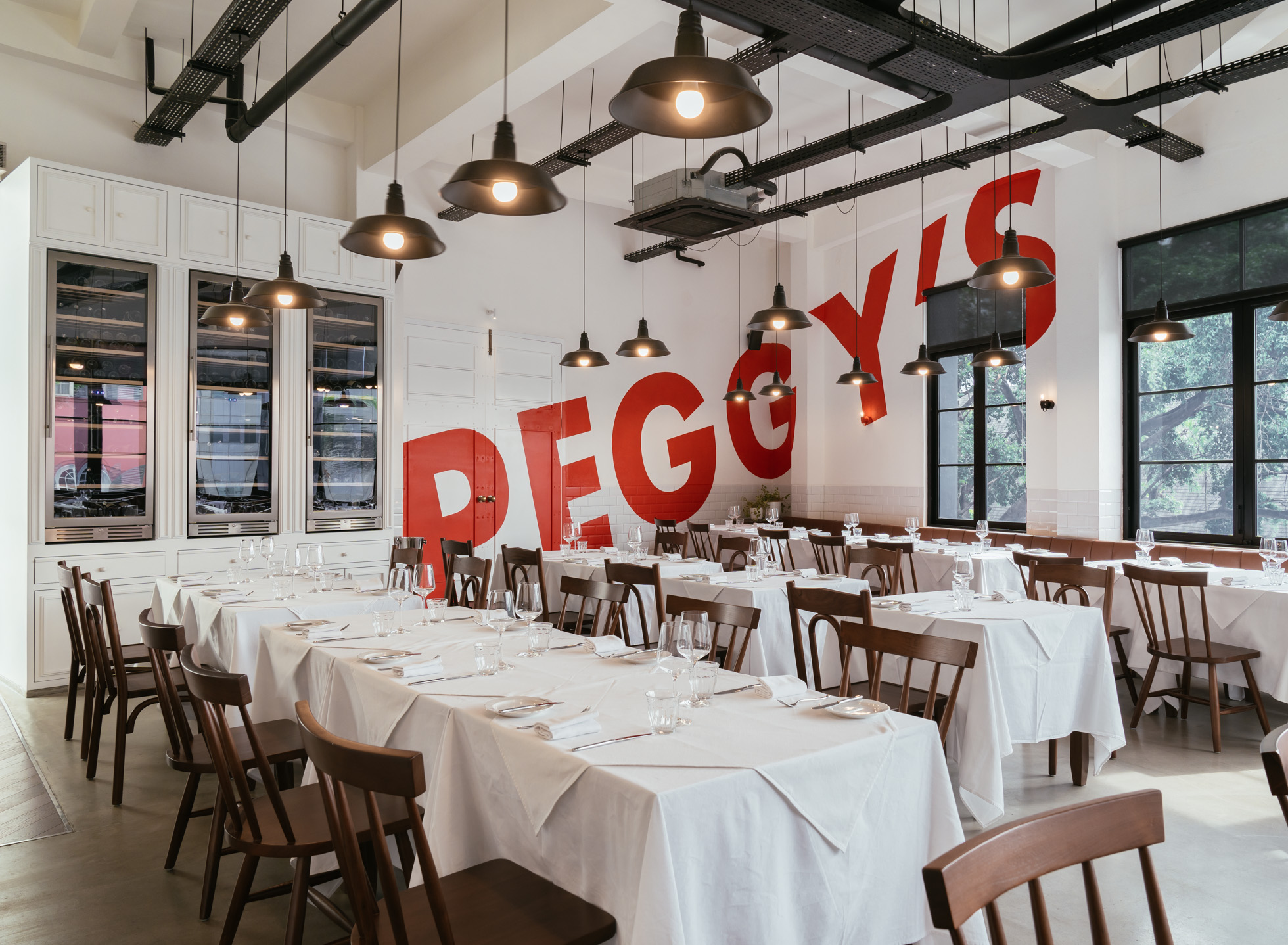 Peggy's Brass Knuckles Packs a Punch Manual Jakarta