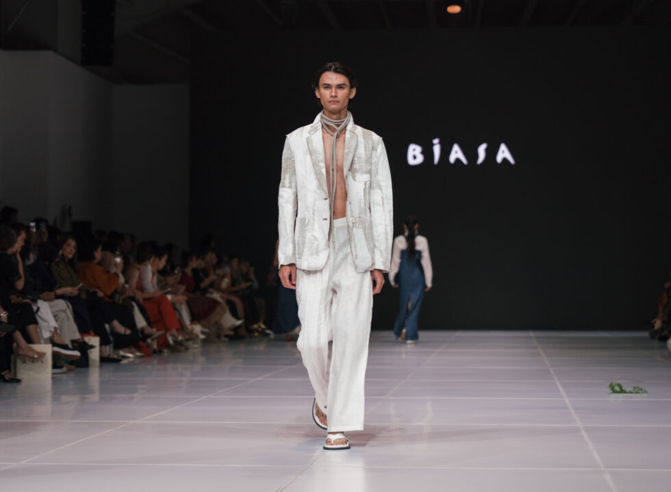 Textures in Motion: BIASA and ISSHU