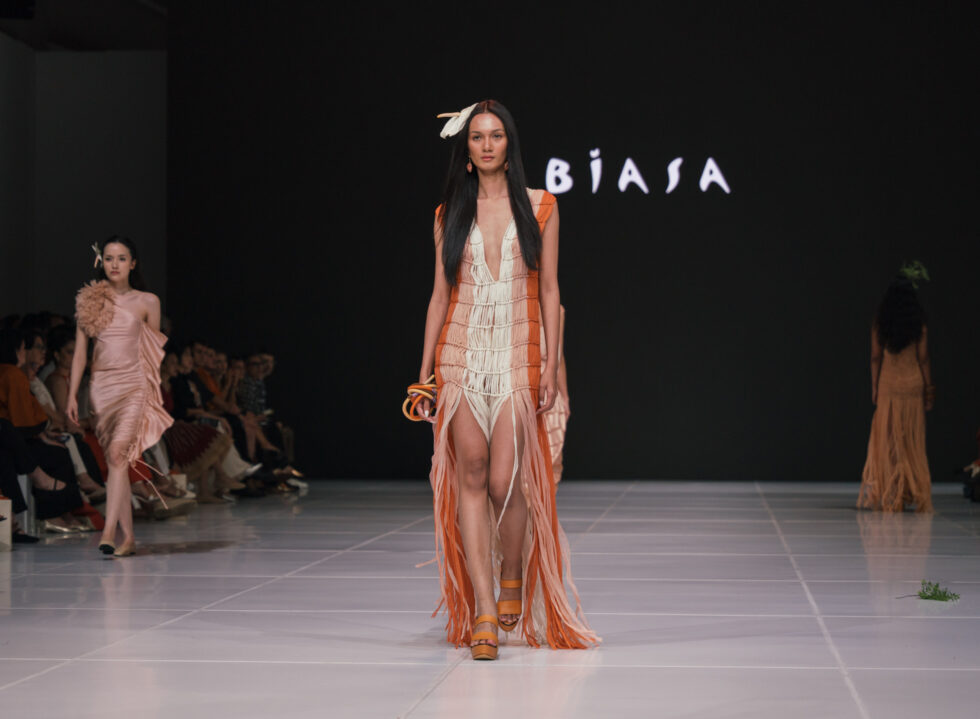 Textures in Motion: BIASA and ISSHU