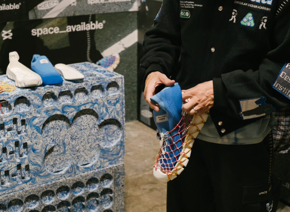 KEEN and Space Available Introduce the UNEEK 360