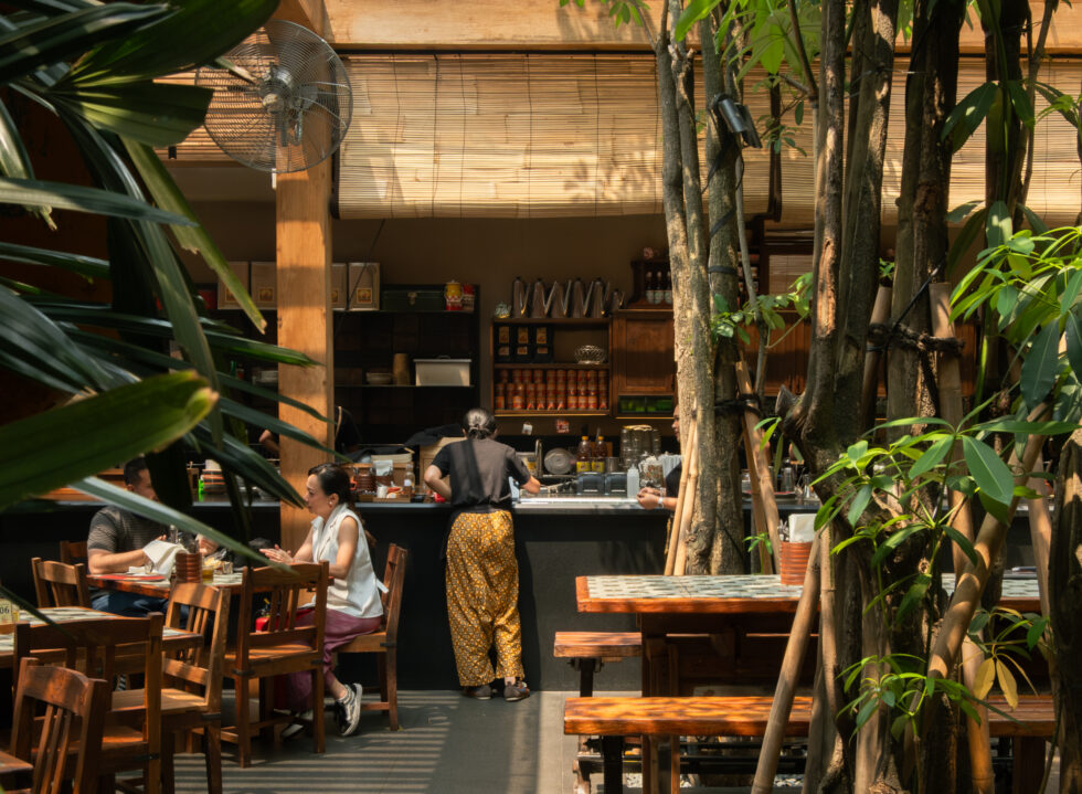 A Familiar Table at Salira