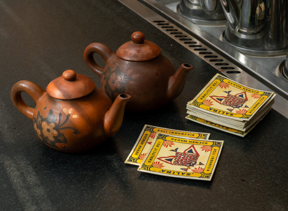A Familiar Table at Salira