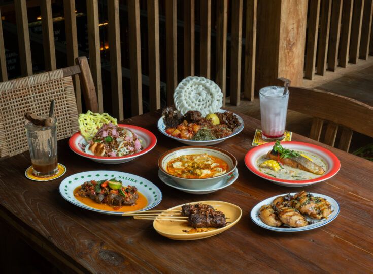 A Familiar Table at Salira