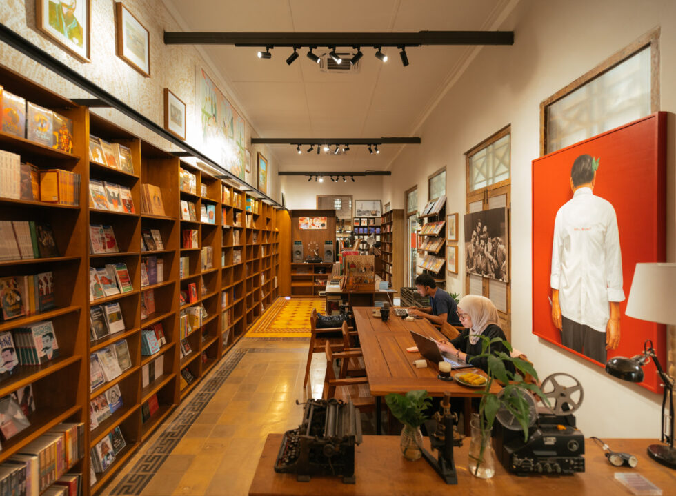 Turning the Pages of Indonesia at Pelopor